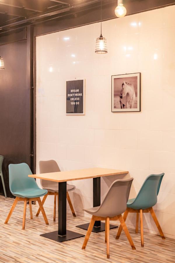 The Dorm Hostel Ban Lo Long ภายนอก รูปภาพ